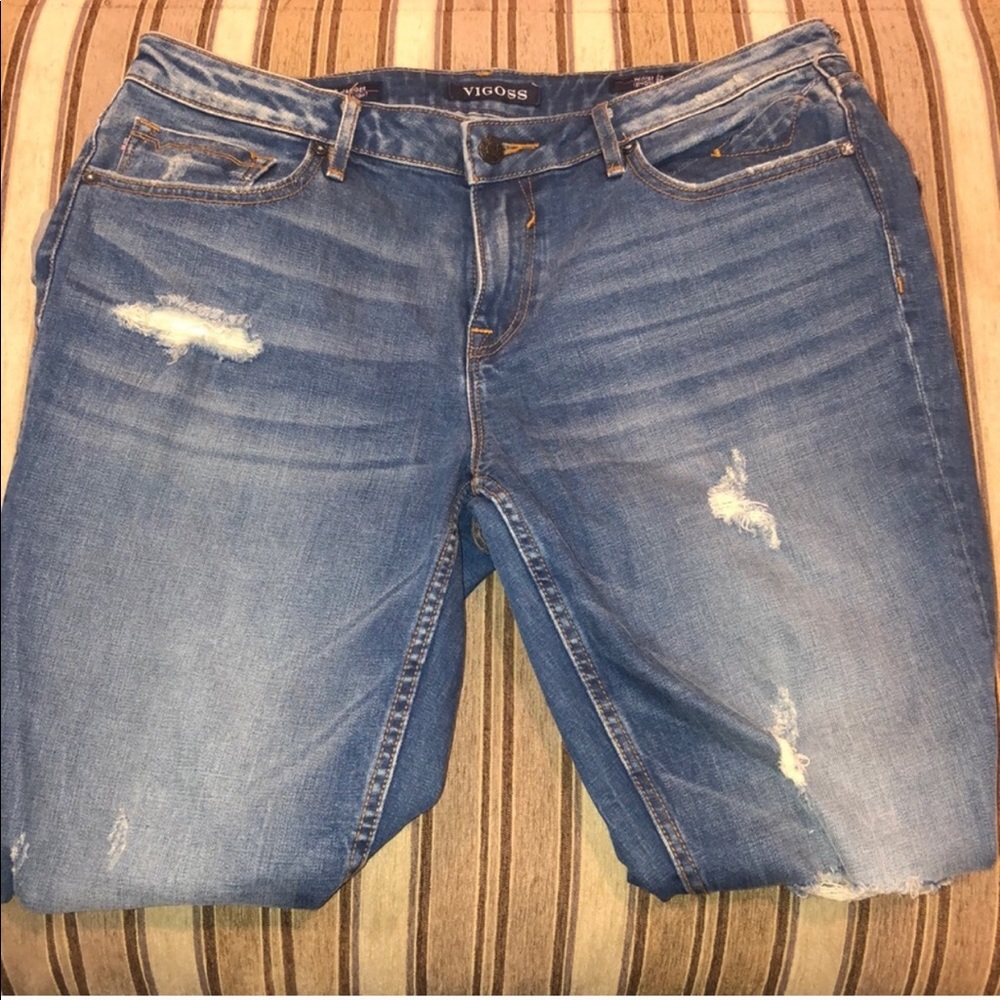 Vigoss size 32 distressed jeans